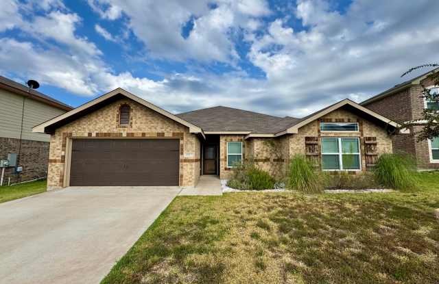 360 Virtual Tour Available - 829 Ross Road, Copperas Cove, TX 76522