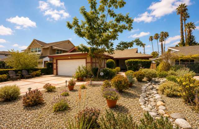 Rare Sherman Oaks Lease | 4beds + 3baths + Large Office in a tree lined street with a large yard, perfect for entertaining photos photos