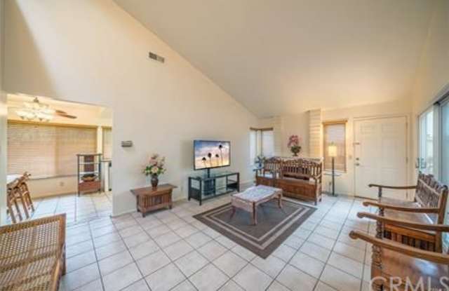 181 E Mountain Court Gallery 2