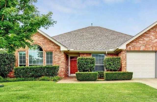 2305 Lakeway Terrace Gallery 2