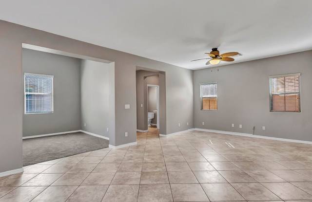 41715 N Miles Ct Gallery 4