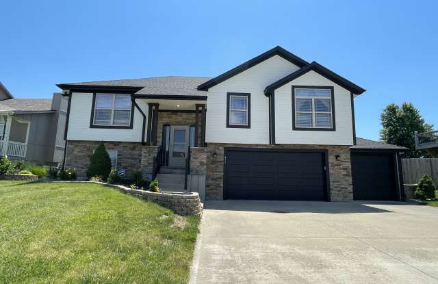 411 Eagle Glen Dr photos photos