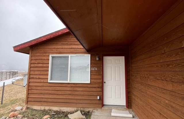 3 Bed / 2 Bath Home for Rent in Willow Creek – Renovated with Mountain Views photos photos