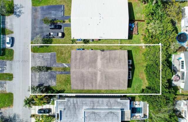 825 SW 14th St photos photos