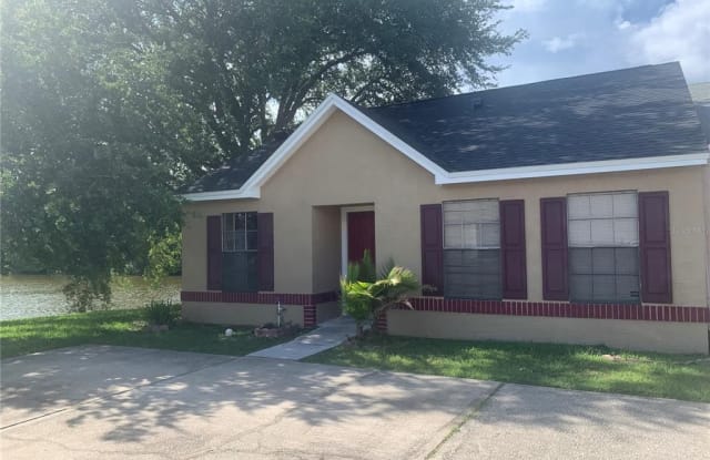 112 CANDLEWICK COURT - 112 Candlewick Court, Sanford, FL 32771