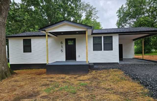 615 East Saunders Avenue photos photos