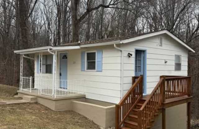 129 Hamilton Ct - 129 Hamilton Court, Danville, VA 24541