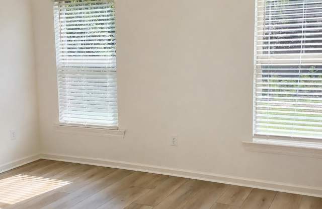 23661 Sweetbriar Ct Gallery 4
