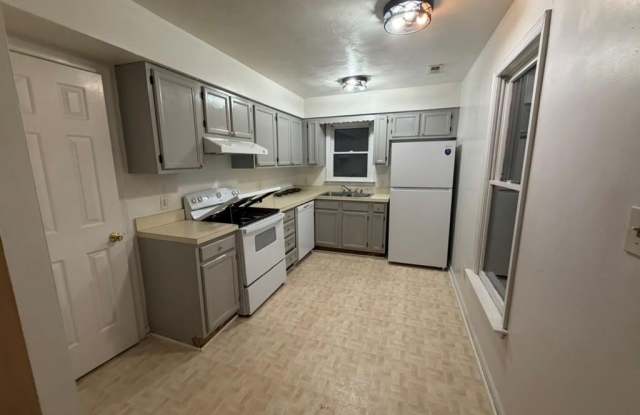 134 Chautauqua Avenue Gallery 2