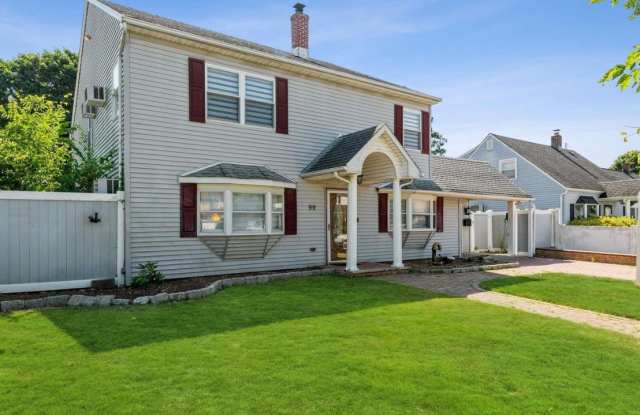 99 Saddle Lane photos photos