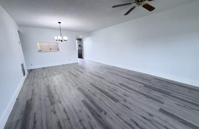 12901 SW 15th Court Gallery 2