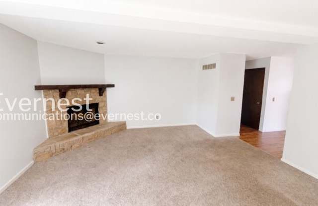 1311 East 123rd Terrace Gallery 4