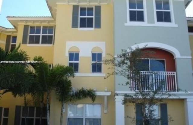 11102 NW 83rd St - 11102 Northwest 83rd Street, Doral, FL 33178
