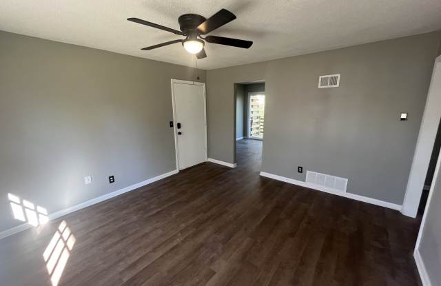 206 North Grant Avenue - A Gallery 4