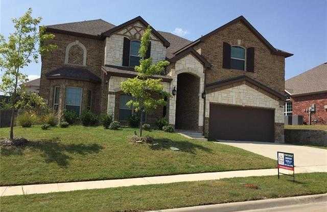 4521 Hummingbird Lane Gallery 2