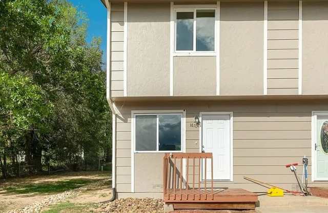 1870 Zebulon Dr photos photos