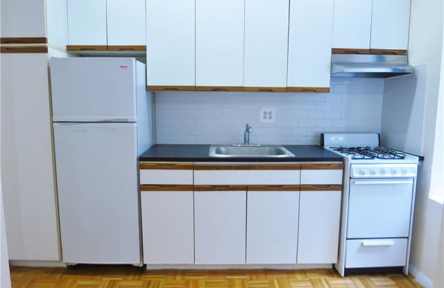 144 Sullivan Street photos photos