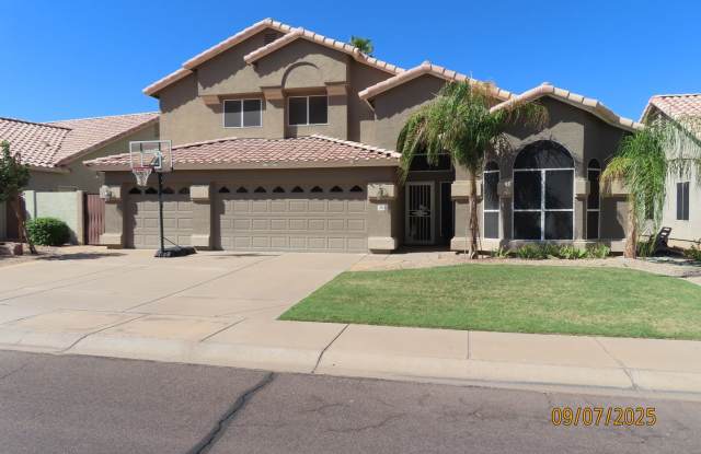 4 Bedroom 2.5 Bath w/3 Car Garage in Superstition Springs photos photos