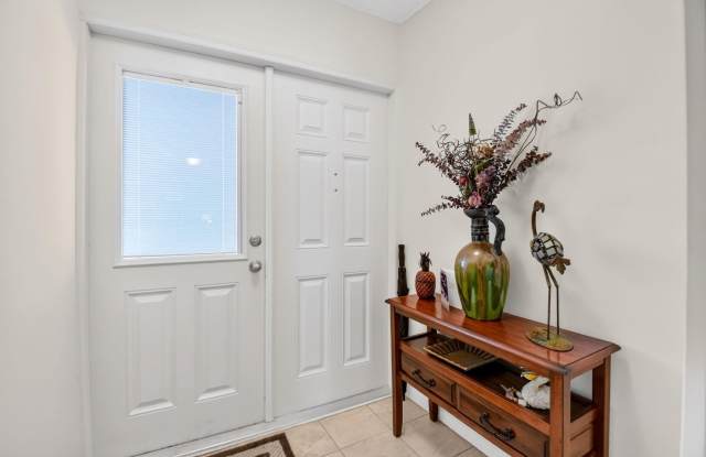 3425 Via Poinciana Gallery 2
