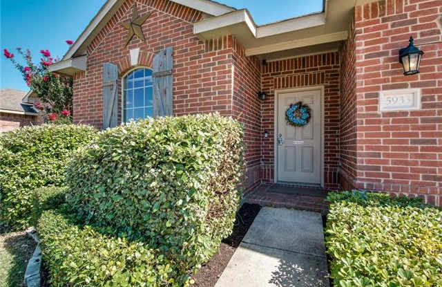 5933 Deck House Road Gallery 3