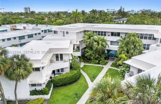 10190 Collins Ave photos photos