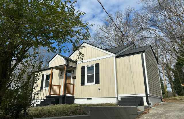 209 E Mcculloch Street - 209 East McCulloch Street, Greensboro, NC 27406 209 E Mcculloch Street - 209 East McCulloch Street, Greensboro, NC 27406