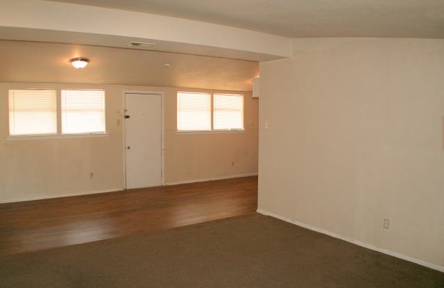537 Henderson Cir Gallery 3