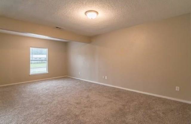 4744 Salem Drive Gallery 4