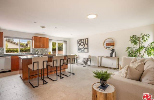 1321 Avenida De Cortez photos photos