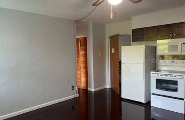 11447 PARK BOULEVARD Gallery 4