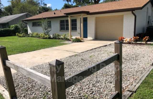 825 Driver Ave photos photos