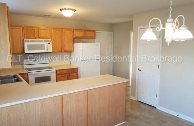 123 Rusty Nail Drive Gallery 3