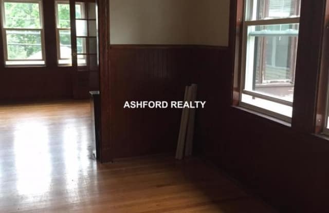 34 UPLAND Rd. Gallery 4