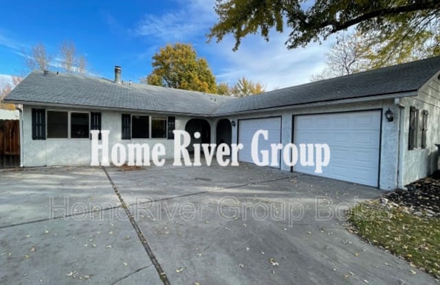 872 E Bergeson St photos photos