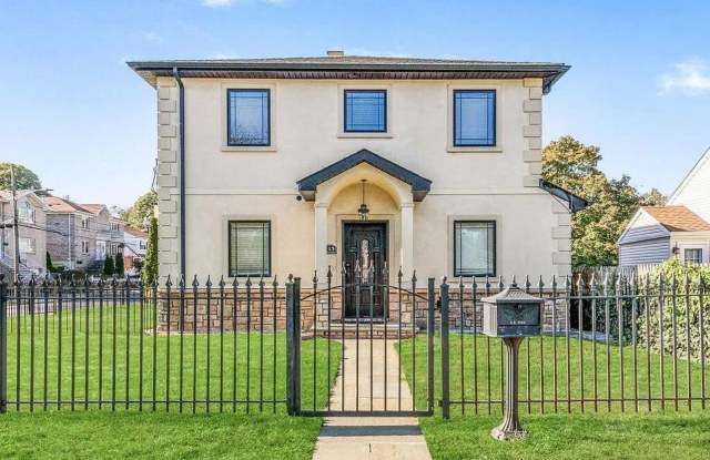 113 Maple Place unit: 2Nd Floor photos photos 113 Maple Place unit: 2Nd Floor photos photos