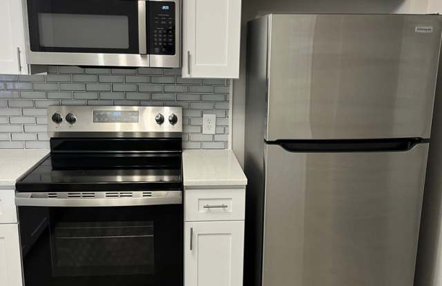 GORGEOUS- BRAND NEW 3 BEDROOM 2 FULL BATH - JUST TOTALLY RENOVATED Gallery 4