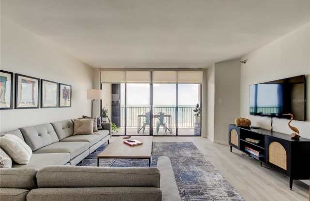 1290 GULF Boulevard Gallery 4