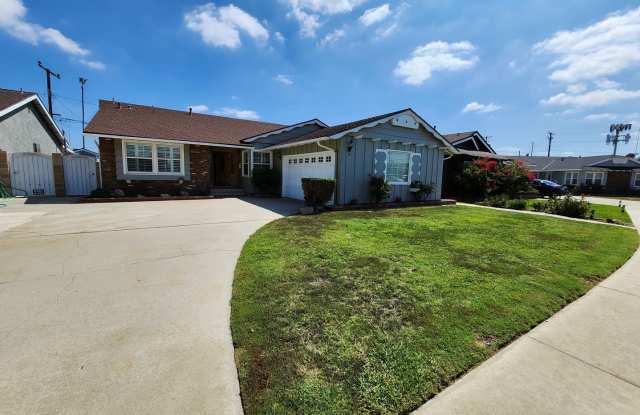 Beautiful 3 Bed, 2 Bath Norwalk Home for Lease photos photos