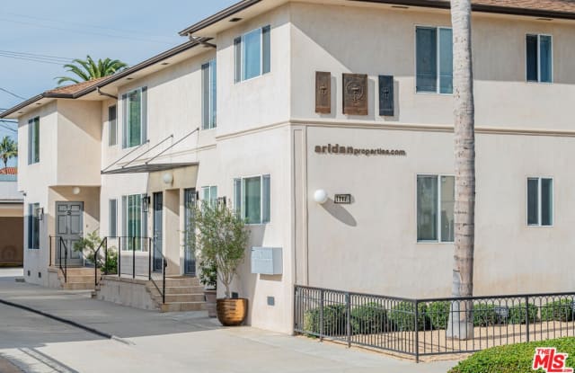1117 S COCHRAN AVE - 1117 South Cochran Avenue, Los Angeles, CA 90019