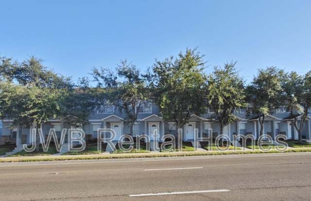 8422 McGirts Village Ln - 8422 McGirts Village Lane, Jacksonville, FL 32210