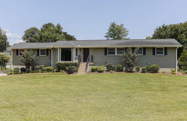 1611 Saunders Ave - 1611 Saunders Avenue, Nashville, TN 37115