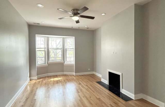 4452 North Sheridan Rd. photos photos