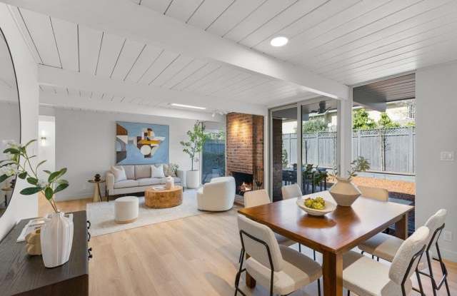 729 Stendhal photos photos