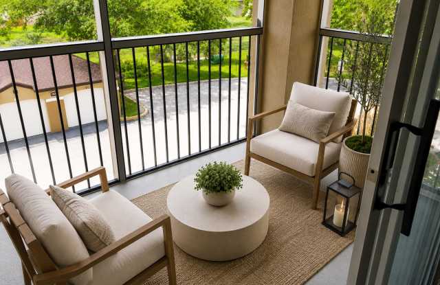 Gorgeous Wood Floors 1/1 condo for RENT @The Crest close to UCF photos photos
