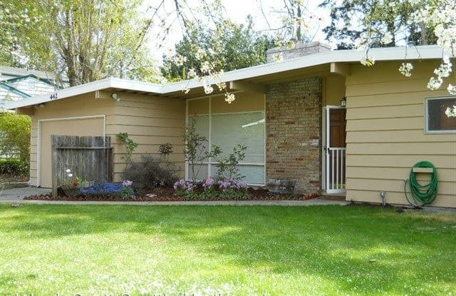 442 164TH Ave SE - 442 164th Avenue Southeast, Bellevue, WA 98008