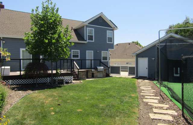 604 Village Court Gallery 2