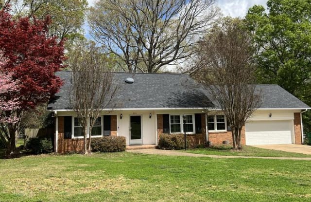 5216 Carriage Drive Circle - 5216 Carriage Drive Circle, Charlotte, NC 28205