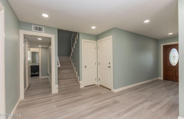 5849 Cardoza Drive Gallery 3