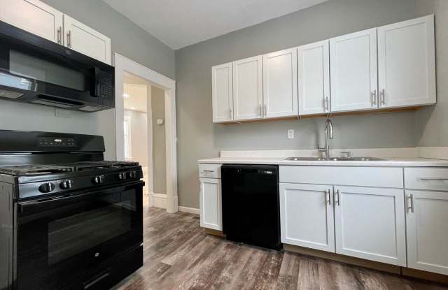 Spacious 4-bedroom 1.5 Bathroom Home in South Minneapolis! - 3617 Harriet Avenue, Minneapolis, MN 55409