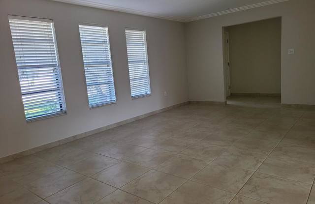 725 Hibiscus Drive Gallery 4